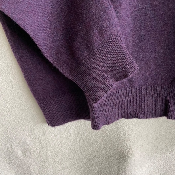 Black Brown 1826 100% Cashmere V Neck Sweater. - Picture 5 of 6